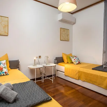 Elegant Spacious Apartment In Rhodes With Balcony Daire