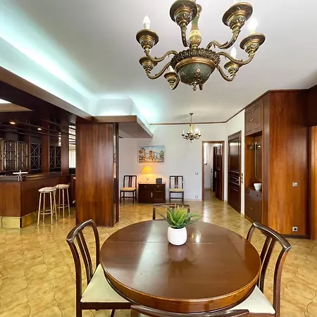 Daire Elegant Spacious Apartment In Rhodes With Balcony *